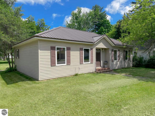 220 W RAILWAY ST, COLEMAN, MI 48618 - Image 1