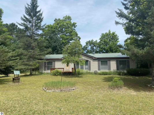 12164 CINDER RD, BEULAH, MI 49617 - Image 1