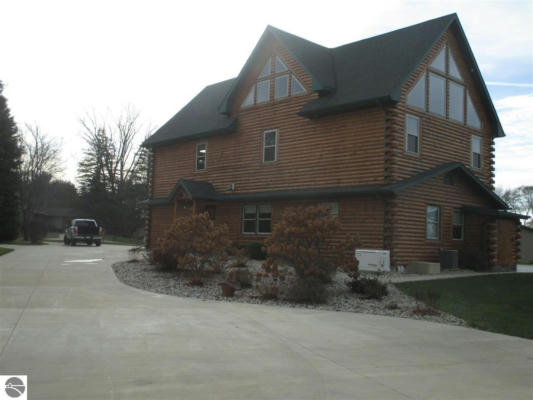 8840 GOLFSIDE CT, SHEPHERD, MI 48883 - Image 1