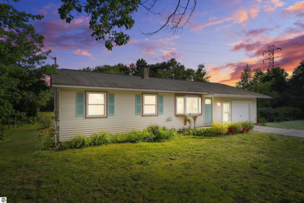 1100 W DIVISION ST, CADILLAC, MI 49601 - Image 1