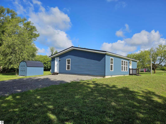 5706 S SHEPHERD RD, SHEPHERD, MI 48883 - Image 1