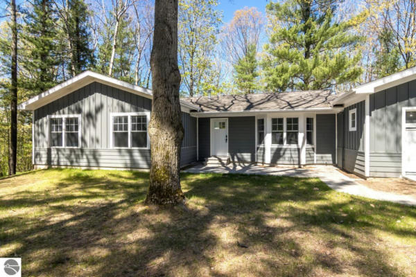 3353 HOLIDAY VIEW DR, TRAVERSE CITY, MI 49686 - Image 1
