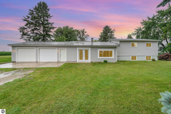 3837 E VAN BUREN RD, ALMA, MI 48801 - Image 1